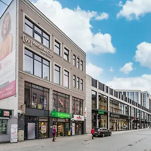 Downtown Family Shopping Street Polwiejska By Renters Poznań